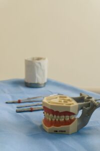 Cracked Tooth in North York: Emergency First Aid and Lasting Repair Choices